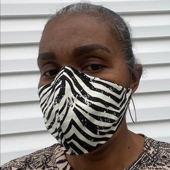 Washable 95% Filtration Face Mask - Picture 3 of 7